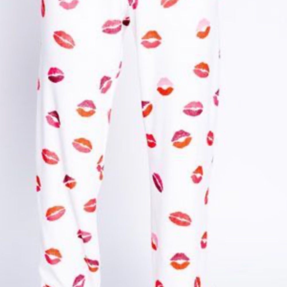 PJ Salvage Sealed with A Kiss Sleepwear Set NWT - Picture 2 of 7